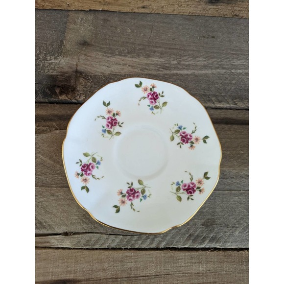 Vintage Royal Grafton Fine Bone China Teacup and Saucer Made in England - Picture 3 of 6